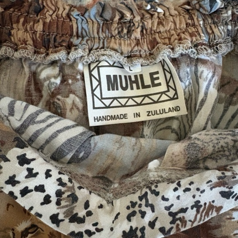 Vintage MUHLE Handmade in Zululand African Wildlife Print Skirt - Picture 3 of 4